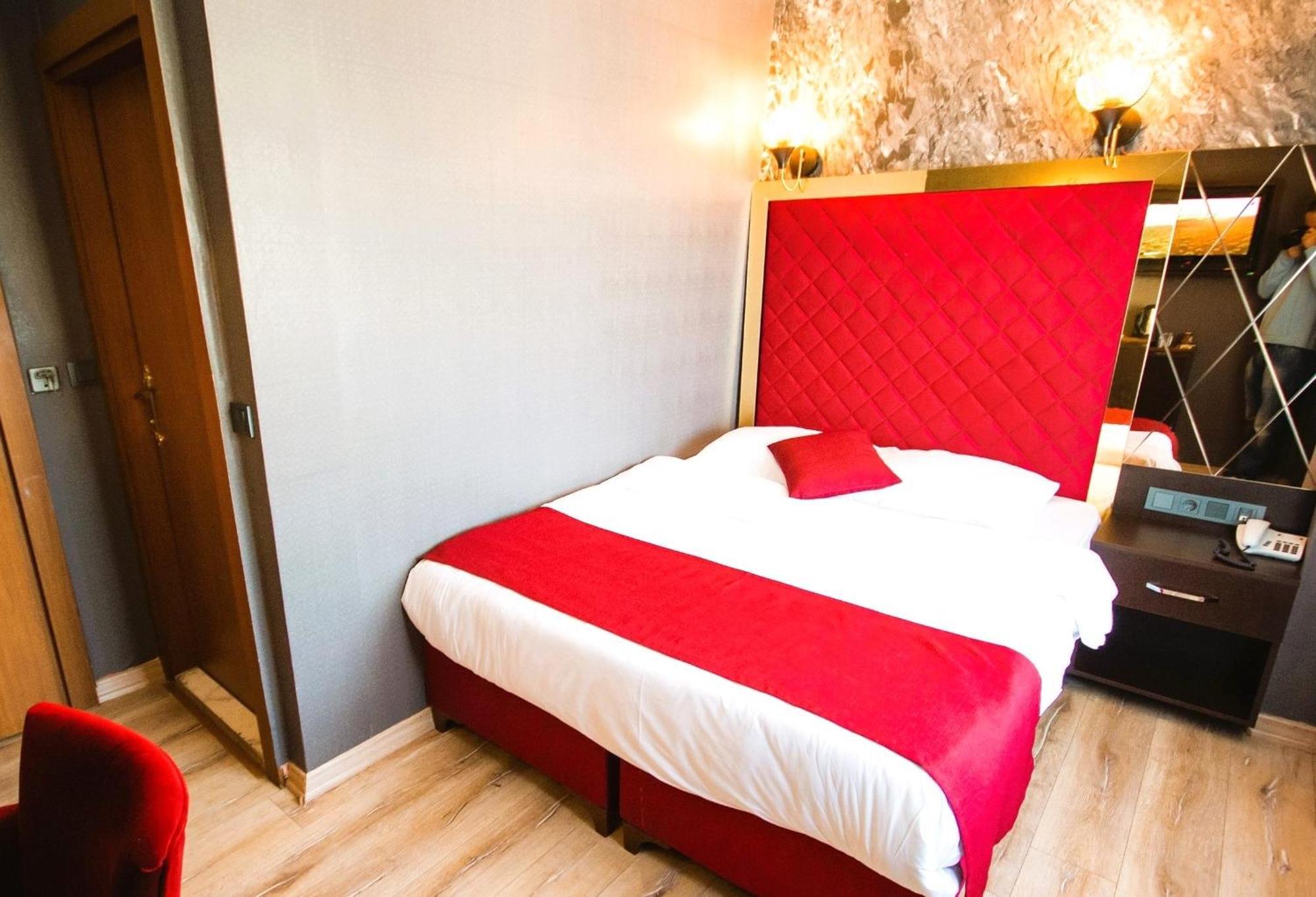 Hotel Atesde Dustu Salvara Istanbul Exterior foto