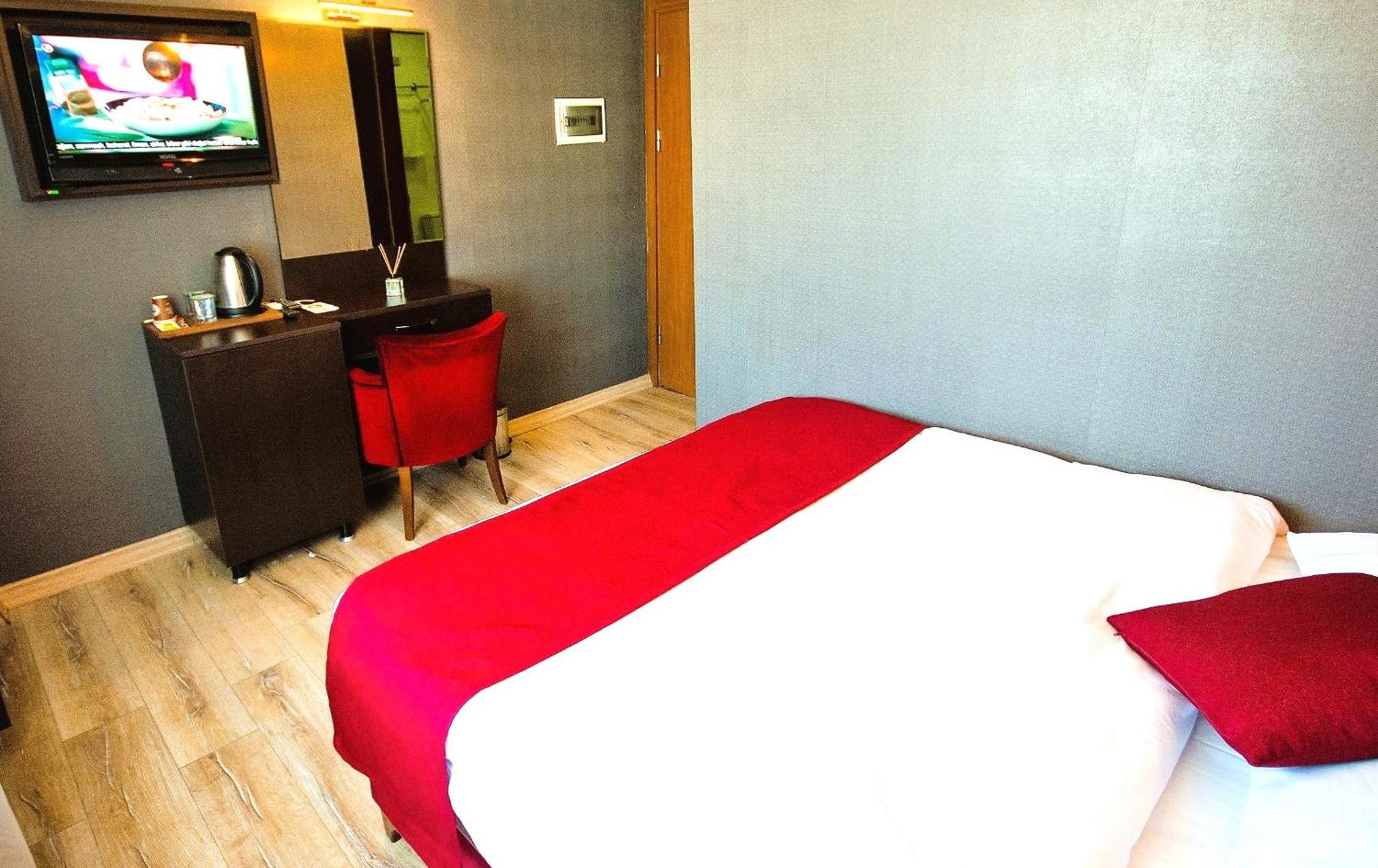 Hotel Atesde Dustu Salvara Istanbul Exterior foto